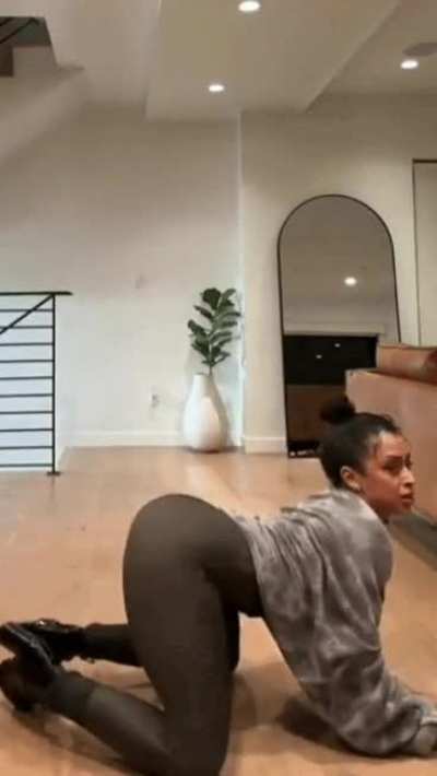 Cat pose