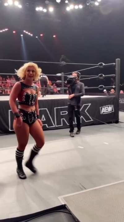 Toni Storm