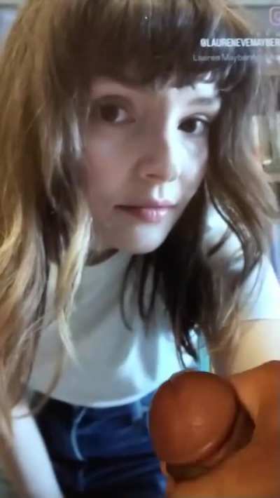 Another cum tribute for Lauren Mayberry 