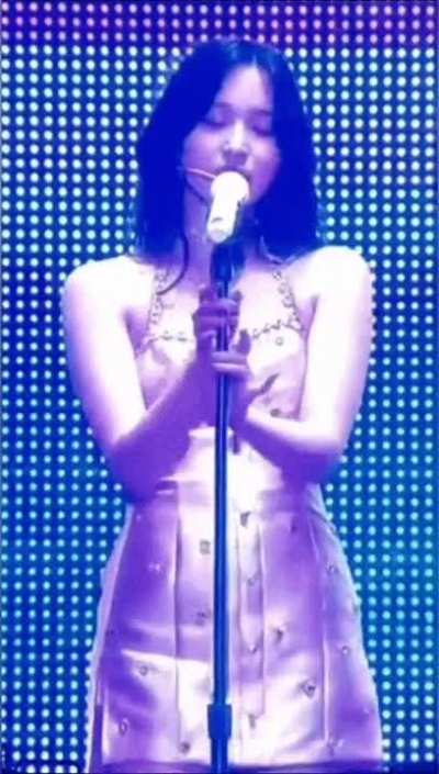 How long are you lasting if Mina gave you a handjob?