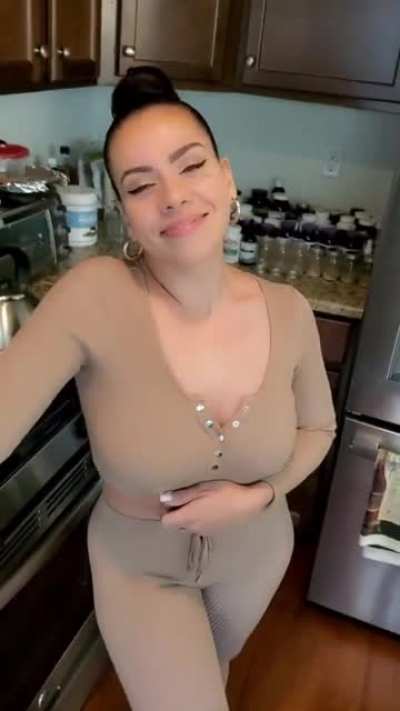 Scar Lo Would Get Every Piece Of The Dick...Every Piece! 😍🤤😍🤤🍆<wbr>🍆🍆🥴💦💦<wbr>💦