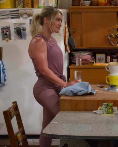 Hilary Duff-How I Met Your Father-s01 E02