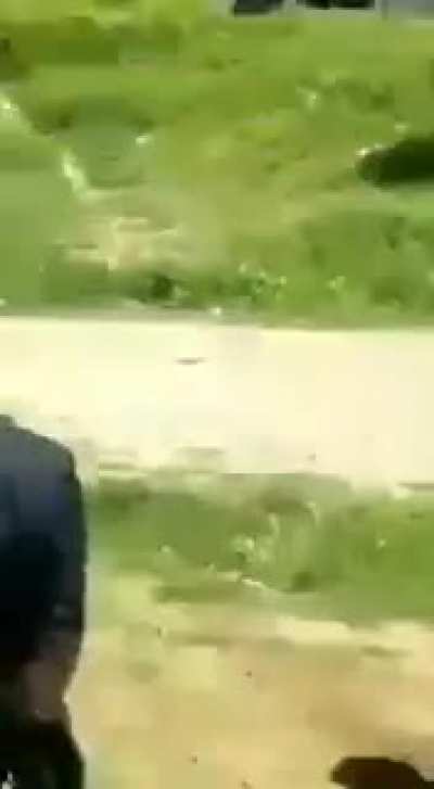 Suleyman Soylu'nun polisleri halka teror estirmeye devam ediyorlar. 13 yasindaki cocugu dovmusler bu sefer
