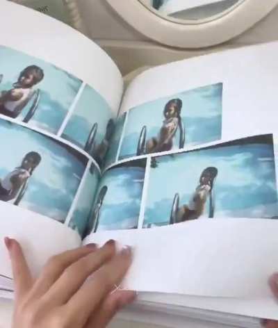 260116 JENNIE Photo Exhibition <J2NNI5> OFFICIAL MD PHOTOBOOK IN HAND LOOK