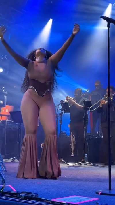 Iza