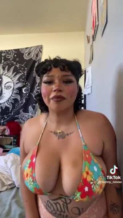 👀
