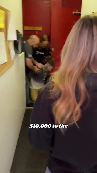 No fucking cop😡