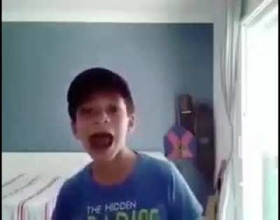 Melhor meme:trollface baseado na opinião de João