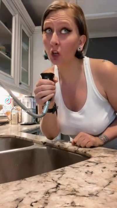 🚰