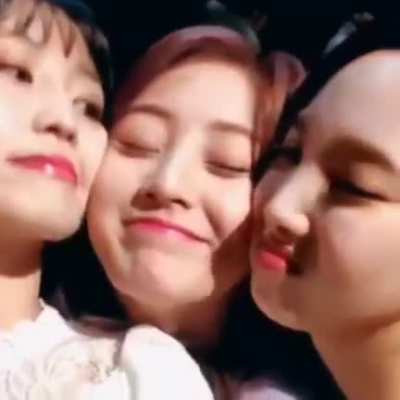 Momo & Nayeon smothering Jihyo