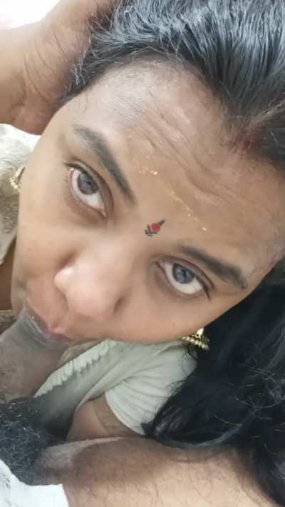 Hot wife sucking good