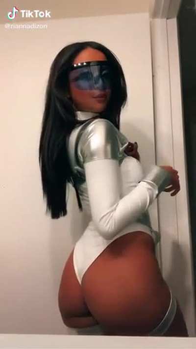 Who doesn’t love Halloween sluts