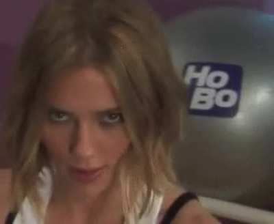 Scarlett Johansson sex face