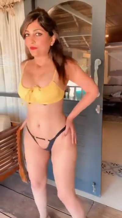 sarika Aunty 