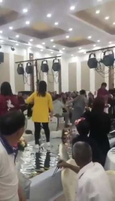 大方得体，入乡随俗