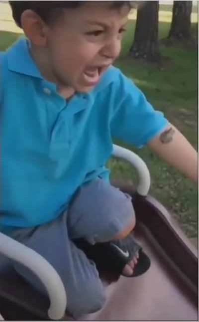 what dat frog doin