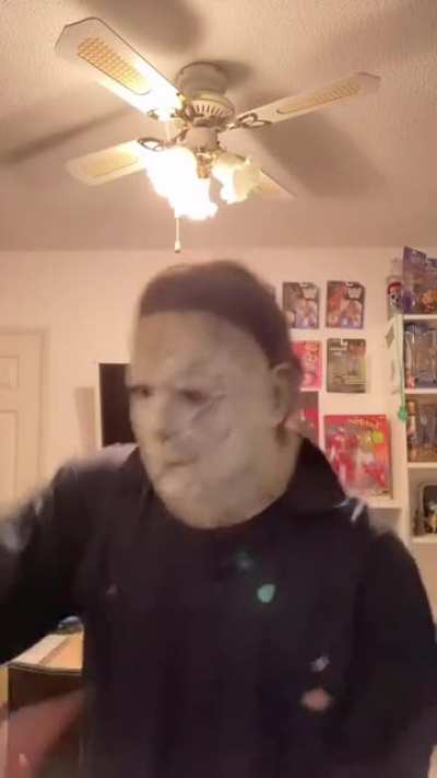 Michael Myers practices for Halloween