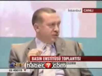 Yıllar yıllar öncesinden Recep Tayyip Erdoğan'ın laikliği savunduğu ve linç yediği bir video(aşağıya youtube linki koydum eğer hulka dönüşmek isterseniz yorumları okuyabilirsiniz.)