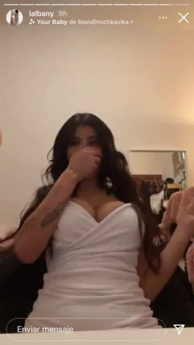 White dress 😍