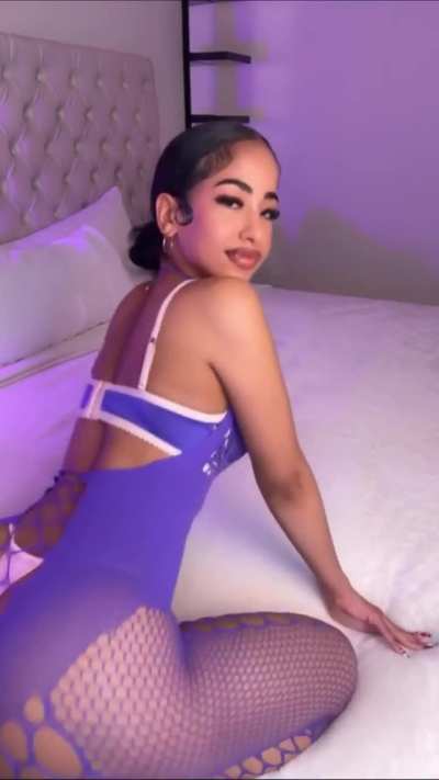 Aya Tanjali 🍑