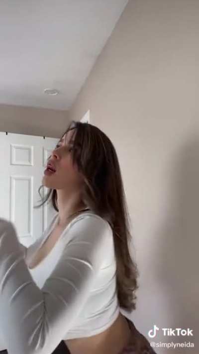 Busty Neida