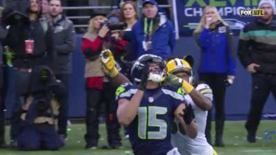 [Highlight] In honor of his retirement, Jermaine Kearse sends the Seahawks to the Super Bowl on a 35 yard TD catch in OT of the 2014 NFC Championship game