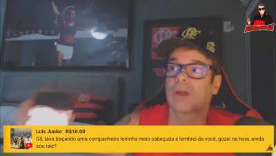 Gil estava agradecendo o presente do SAMENGO, até que...