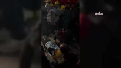 Ankara'da direnen Doruk Madencilik işçil<wbr>erind<wbr>en, açlık grevi sırasında fenalaşanlar oldu.