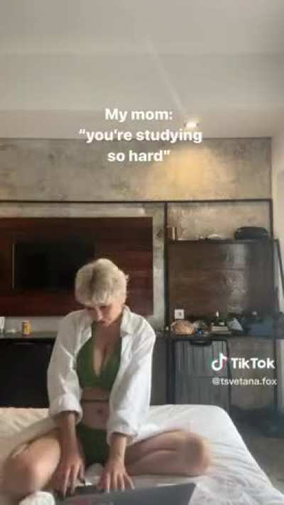 tsvetana.fox