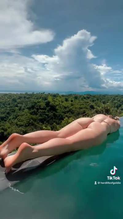 @hard<wbr>lifeo<wbr>fgold<wbr>ie island life