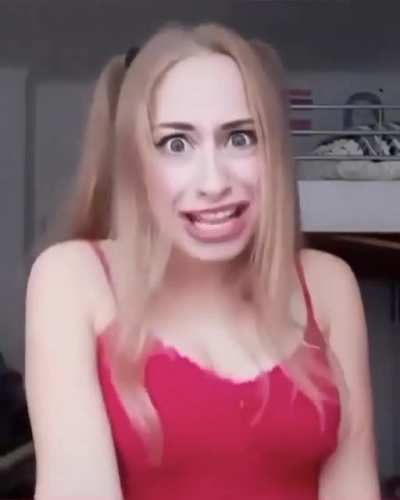 - Deberias ir a jugar con la vecina.. • La Vecina•