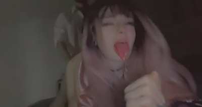 Cum to me if you like cock-<wbr>worsh<wbr>ippin<wbr>g anime gfs ☺️💕