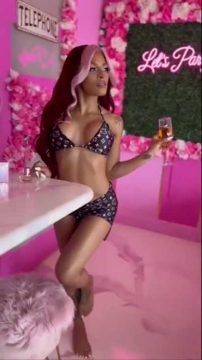Happy Birthday to Zelina