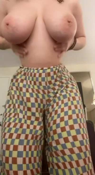 These DDDs might be too big for my 5’1 petite frame