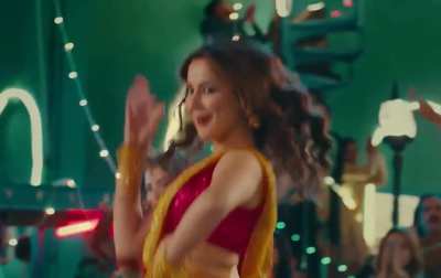 Hania Amir's New Item Song Teaser from Movie 