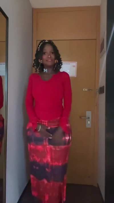 She is so beautiful icl