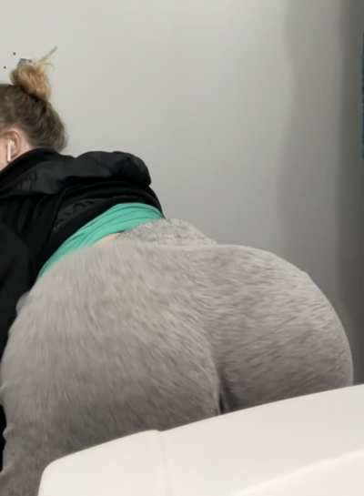 Rate my twerking 1-10 😊