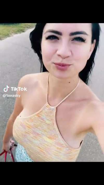 @1nnaSky