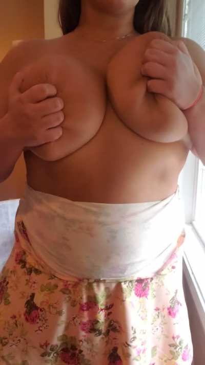 Huge titty drop to remember, ya?