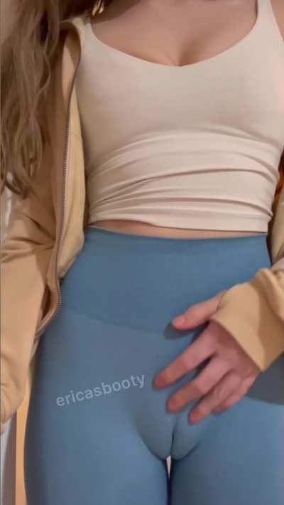 congrats! you’ve stumbled upon the rare magic cameltoe of good luck🐪 you will now be blessed with boners for days to come🪄