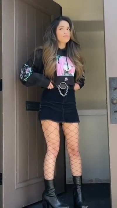 Super hot <3