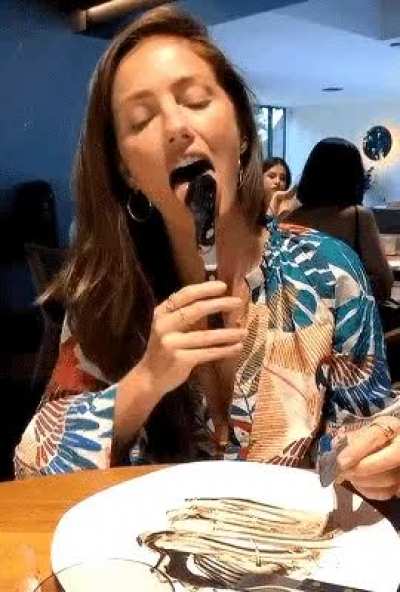 Minka Kelly