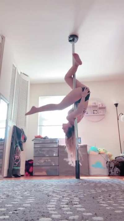 The pole never saw her coming