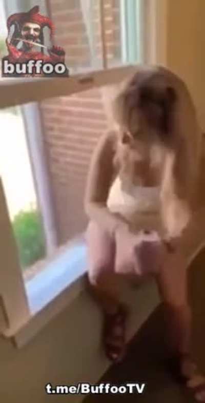 Fighting with the mosquito net