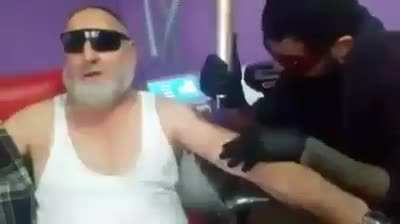Dur dede yapma!