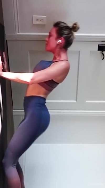 I was born to worship Goddess Brie Larson. I'm gonna spend the rest of my life stroking my tiny dick to her, dreaming of licking cum out of her ass and feet.