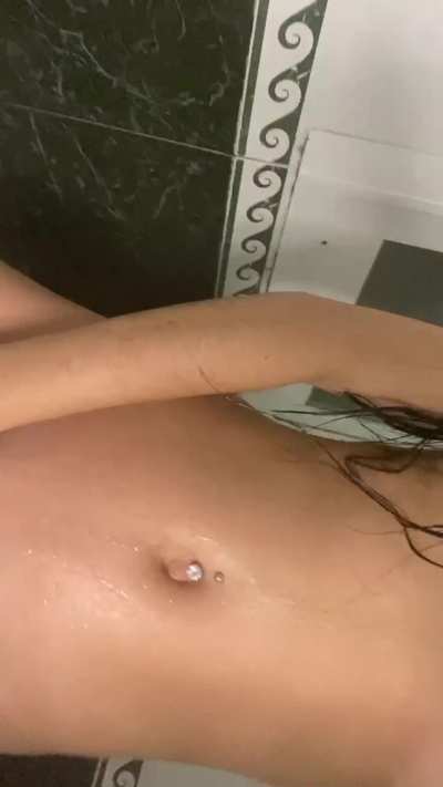 If I told you I was 20 and only fucked without a condom, what would you do -  Check first comme<wbr>nt😻​🔥