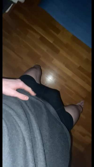 3 days rubbing on my cock and balls 😈 selling these