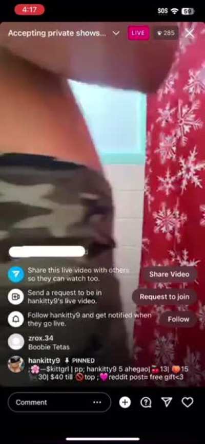 Kittys play brush burn scratching bruised purple & black pussy with a dildo very quickly bc she knows the Instagram LIVE polic<wbr>e🤦‍♂️<wbr>🚔👮 are tired of her Ostrich pussy🦃& on their way to ban her☹️