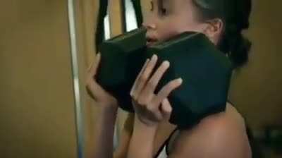 Alicia Vikander (training for Tomb Raider)